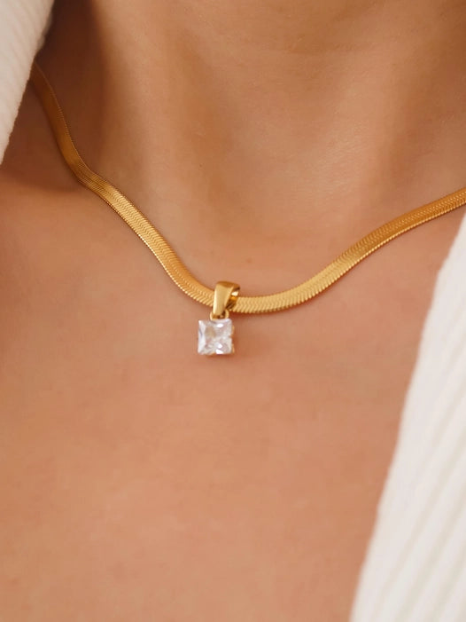 Blanc 18K Necklace
