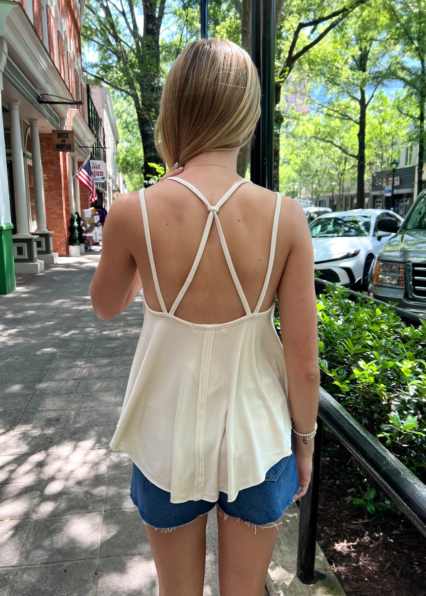 Gladys Swing Top