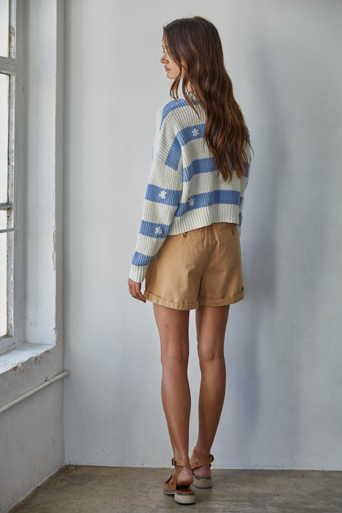 Simply Daisy Pullover